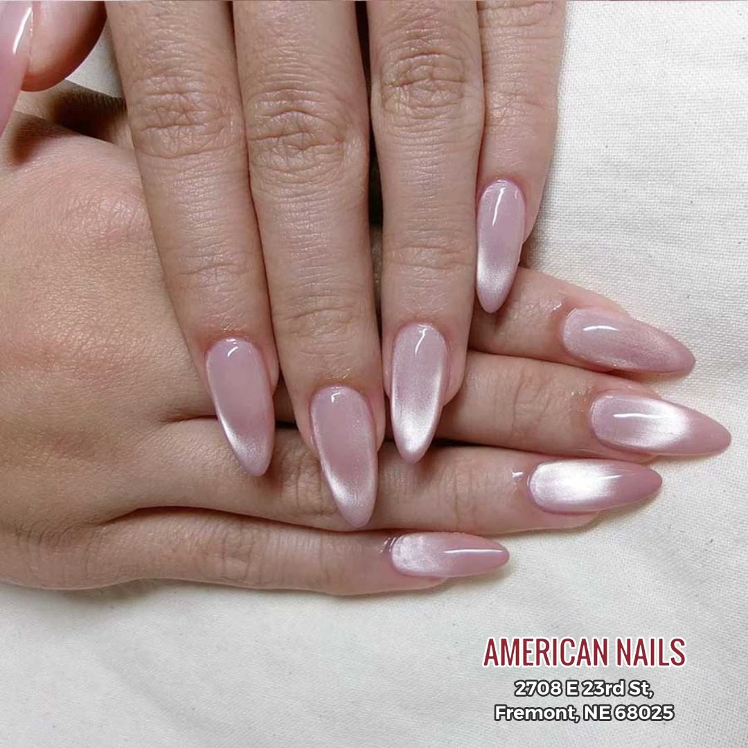 Nail August